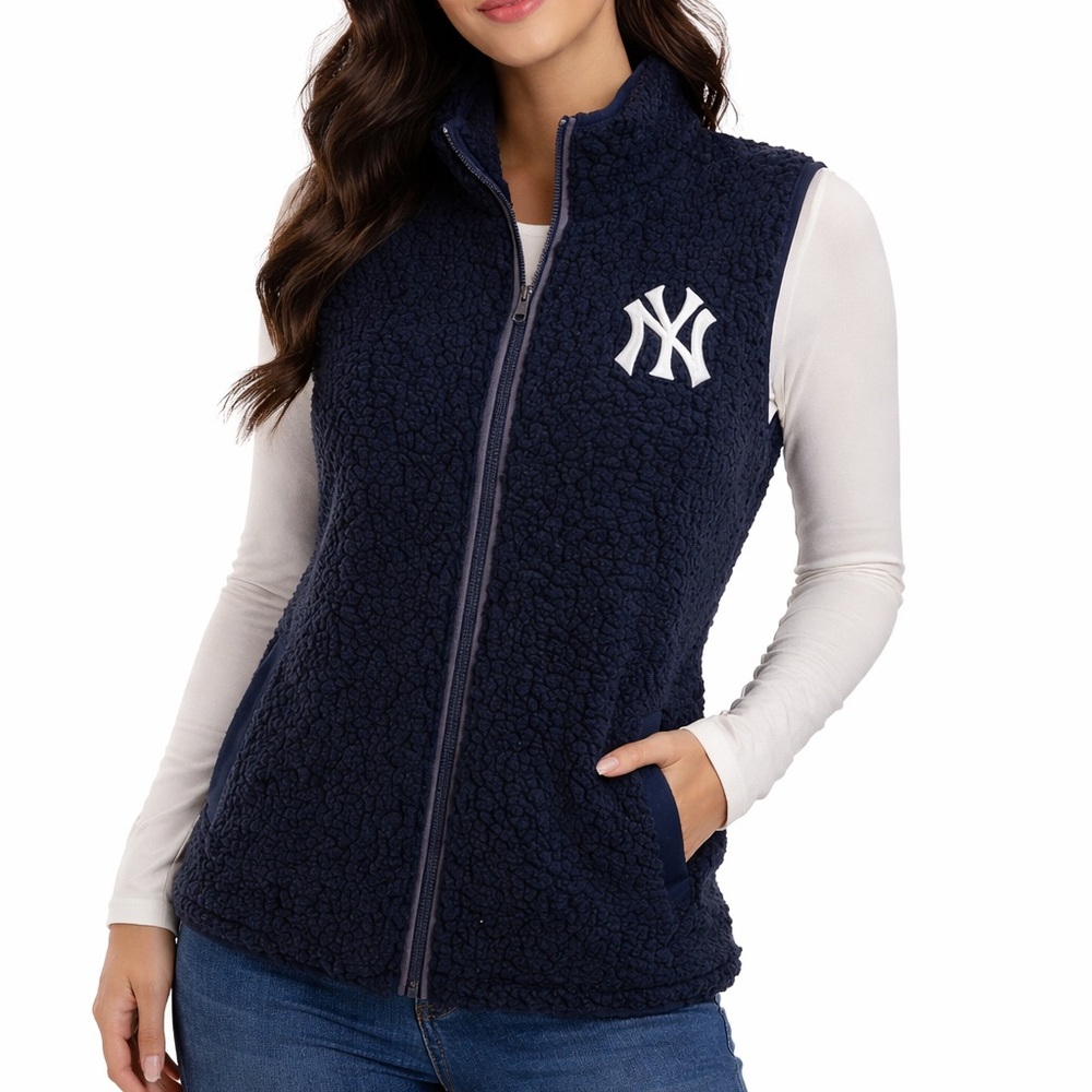 NWOT Antigua New York Yankees Women's Sherpa Zip Vest in navy blue